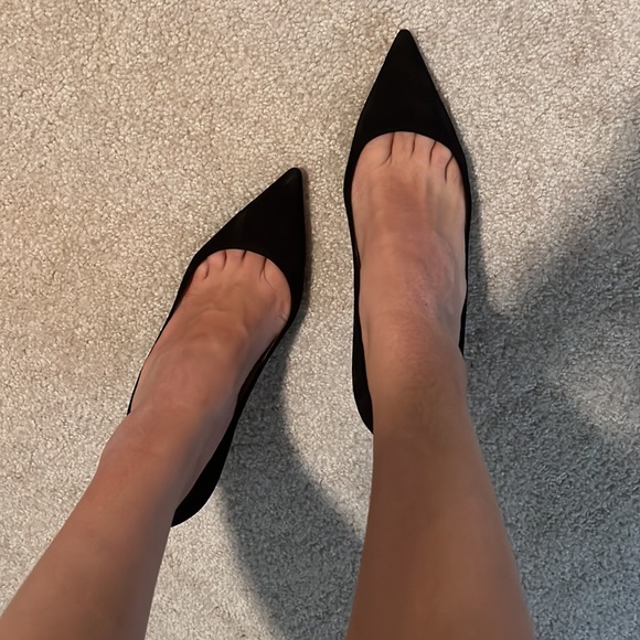 CHRISTIAN LOUBOUTIN BLACK SUEDE HEELS - Picture 12 of 13